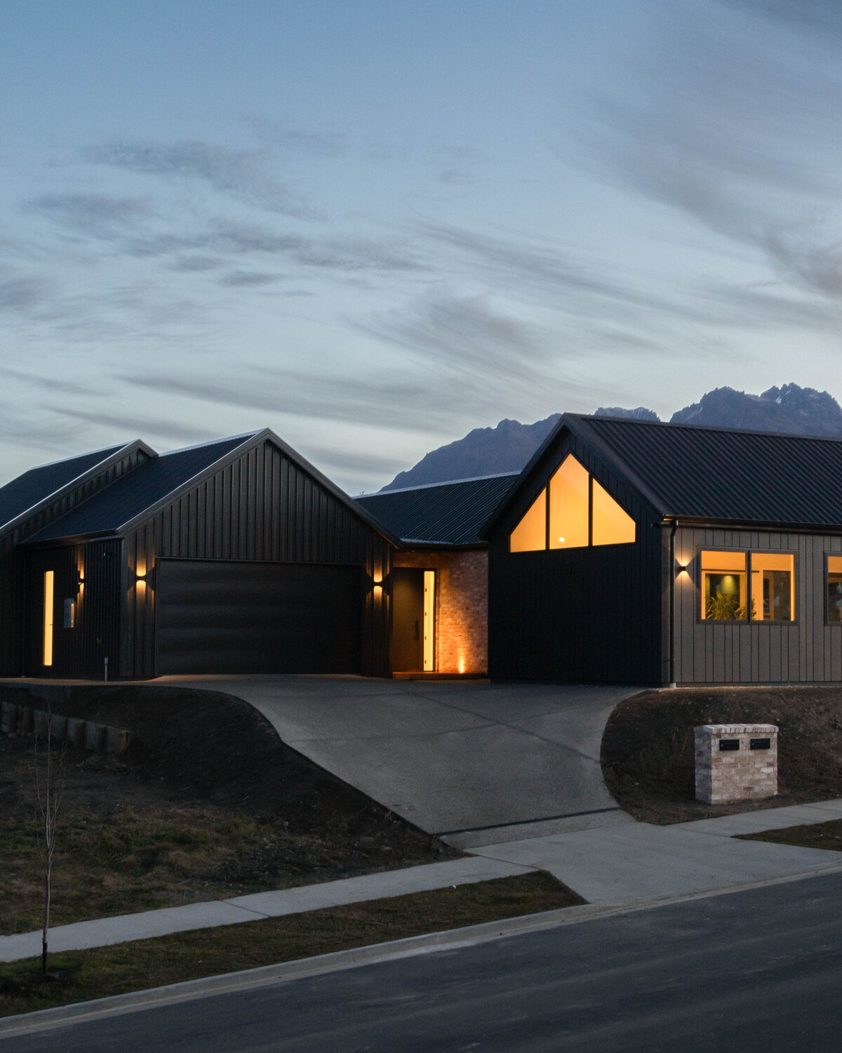 Southdown Hanleys Farm Home Build by Twin Peaks Construction QueenstownTPHF [Lo-Res]-2