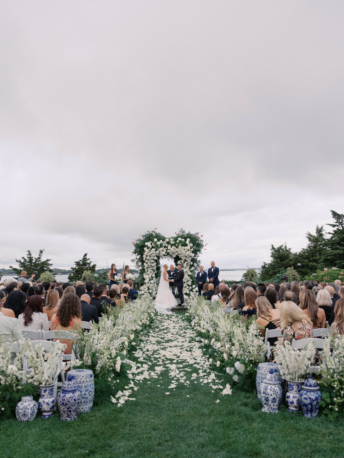 luxury-outdoor-wedding-ceremony-newport-rhode-island