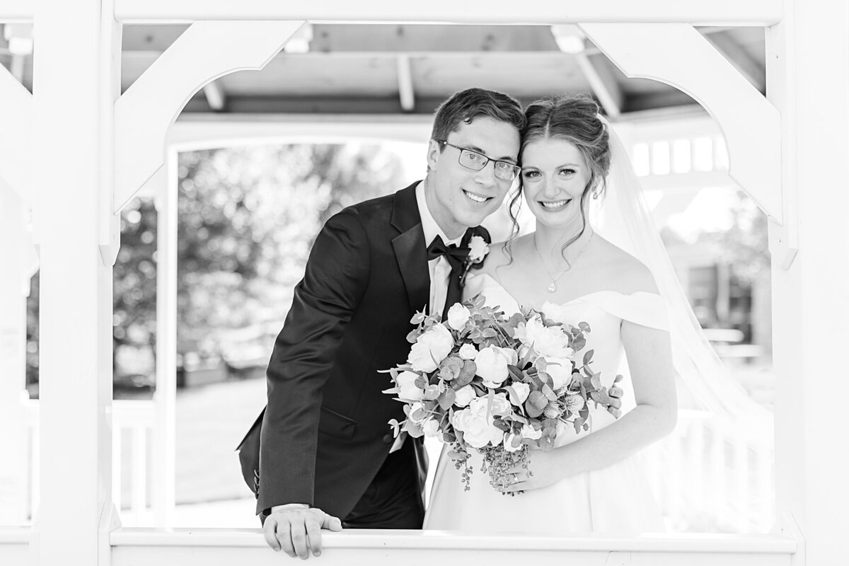Pittsburgh-Nicassio-Fields-Green-Blue-Wedding-1 (30)