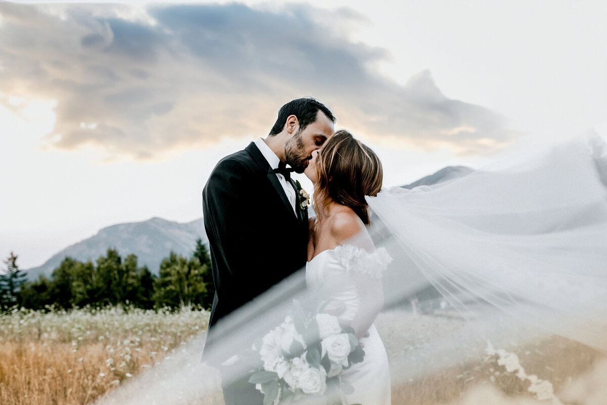 Hazelwood_Photo_skamania-lodge-washington-wedding-photographer