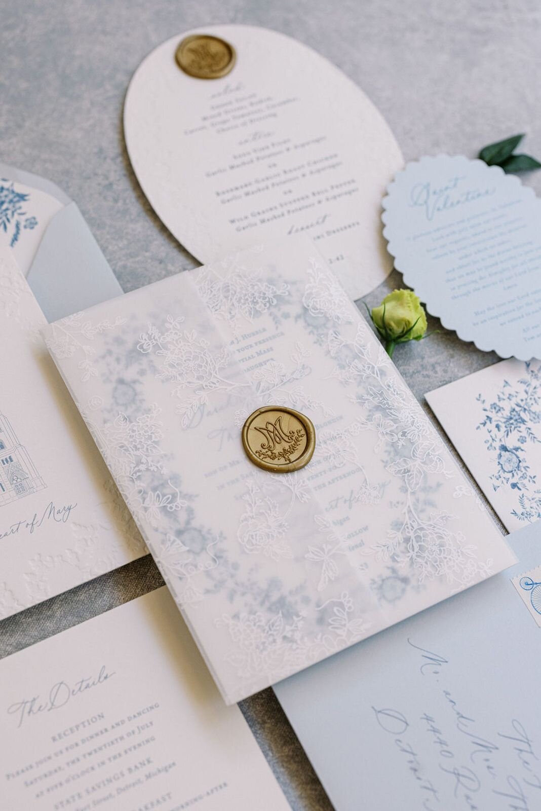 Blue-White-Romantic-Wedding-Invitations-5