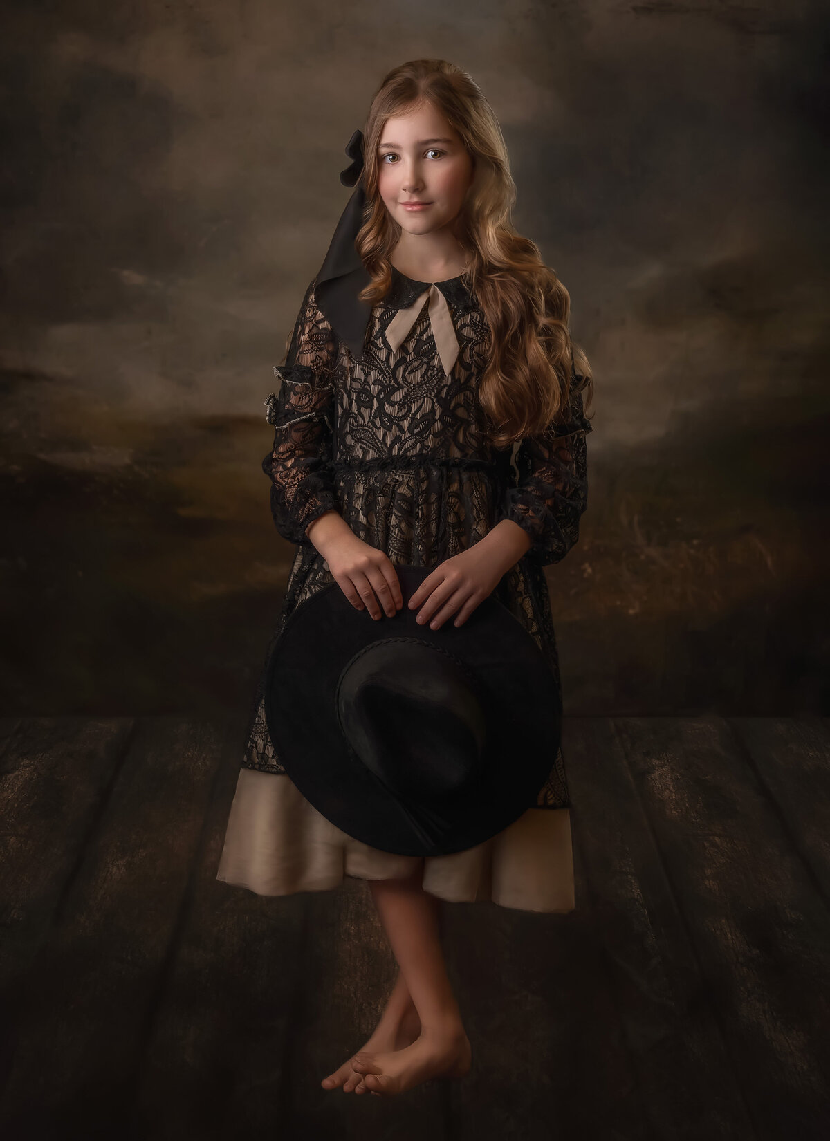 Girl-in-vintage-dress-and-hat