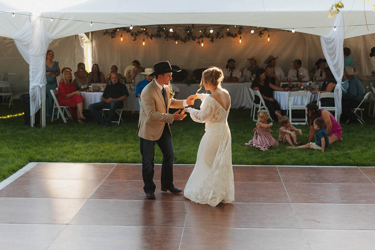 nebraska-outdoor-wedding-venue-silver-spur-heath-20