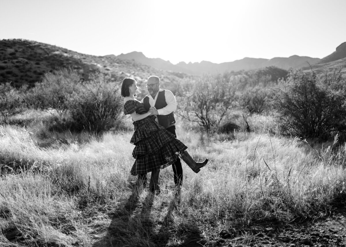 12102022_Rebecca+LeoDesertPortraits_TubacAZ_AnjaJensenPhotography-67