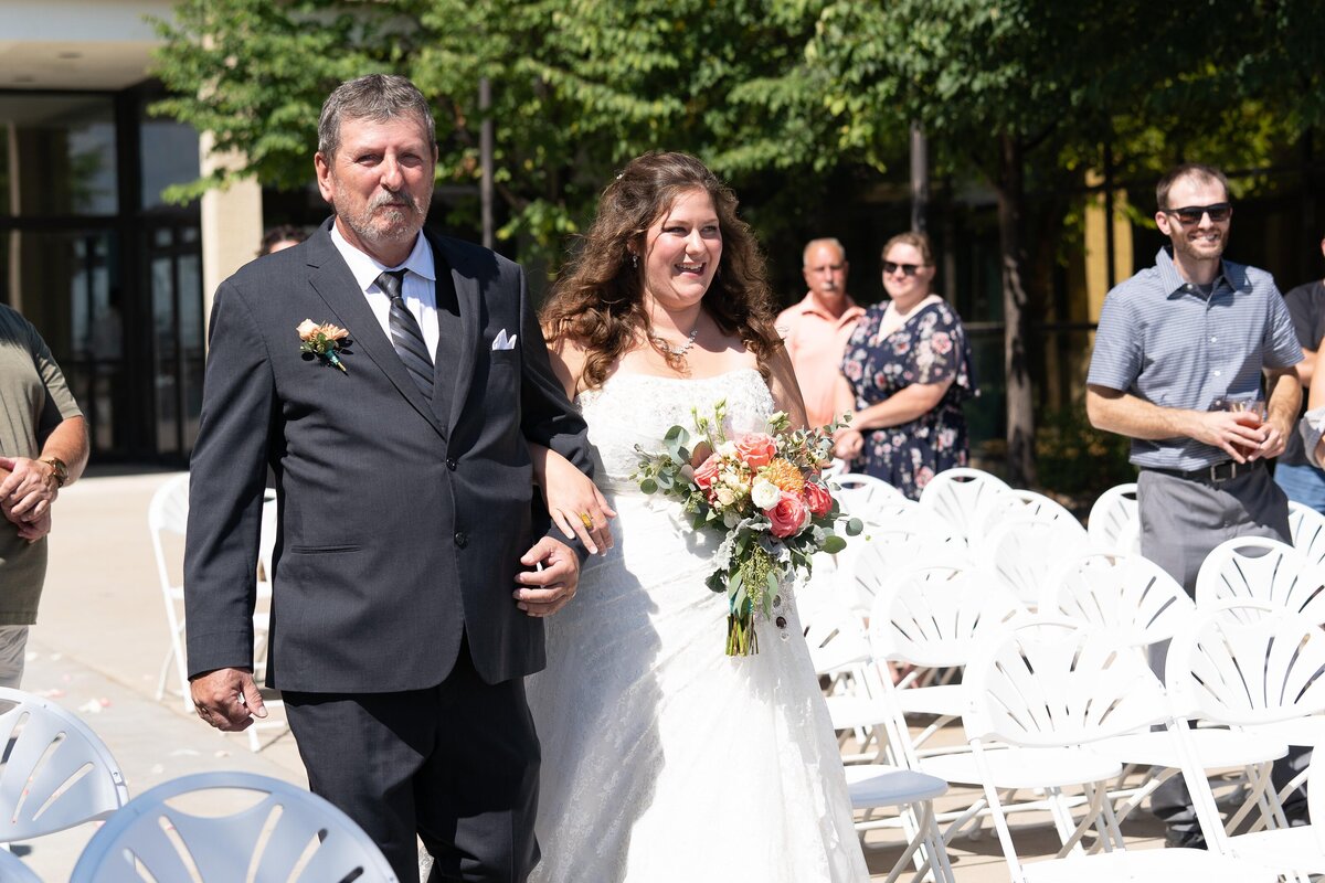Oshkosh-Wisconsin-Wedding-Photographer24