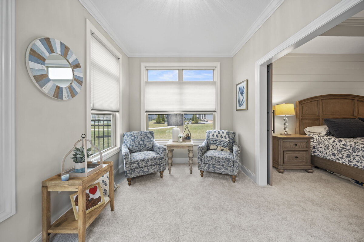 42-web-or-mls-A7403596