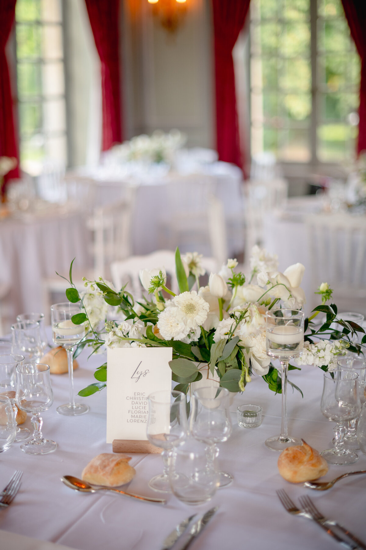 Mariage château de Champlâtreux Paris Photographe déco de table