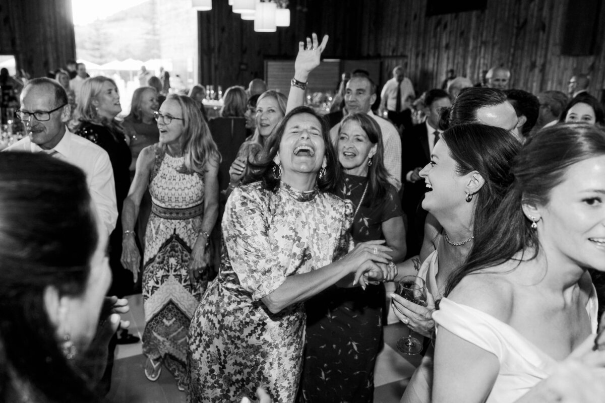 KateEdwardsWeddings_Caroline&Tom_Wedding_Finals-1296