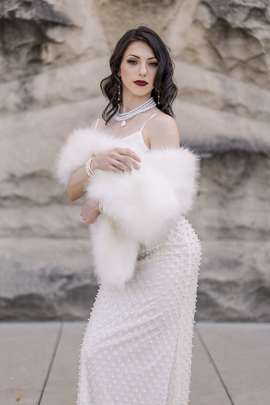 vintage-shoot-woman-white-dress-13335