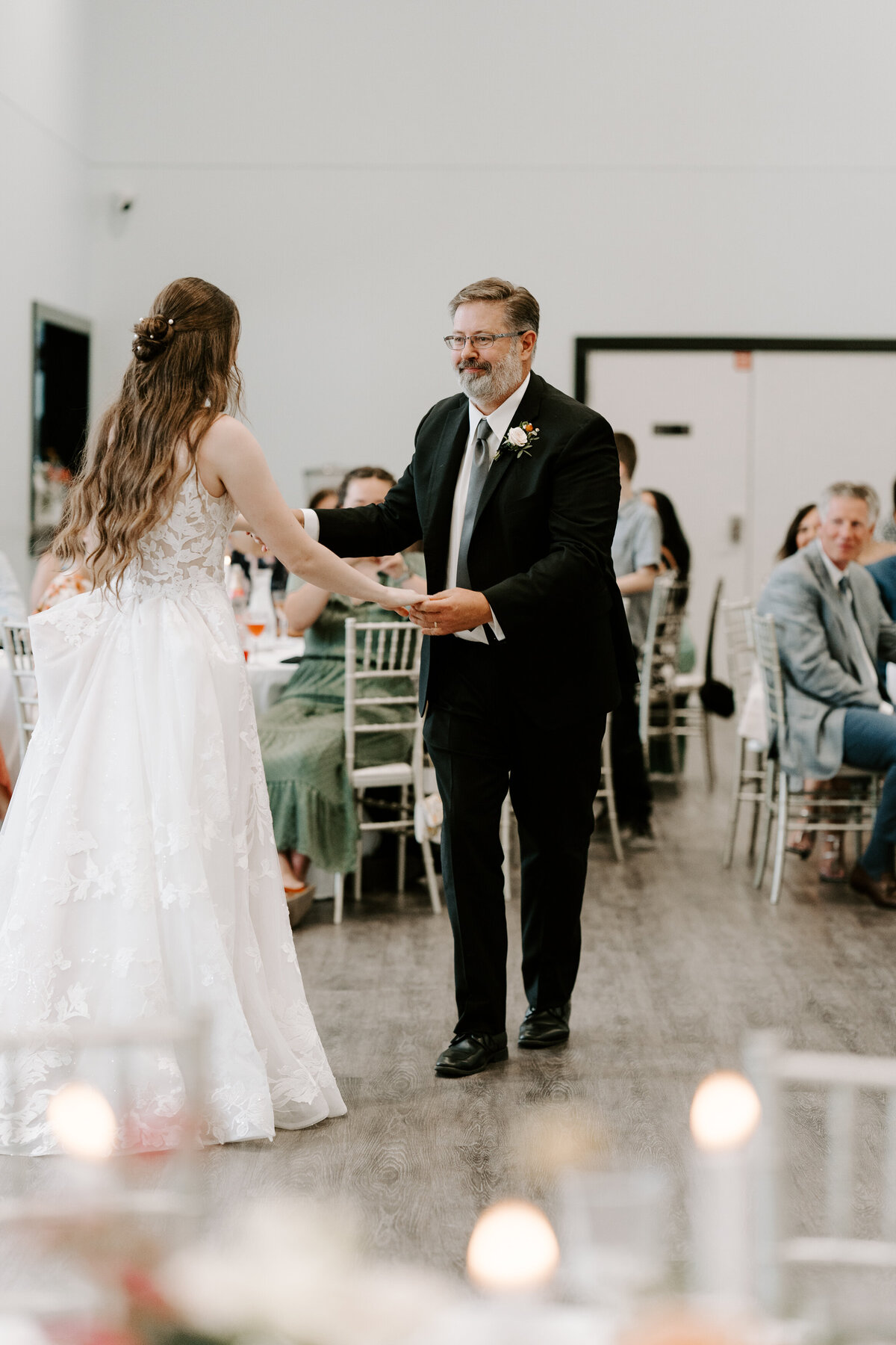 kraber-the-gathering-grounds-iowa-wedding-147