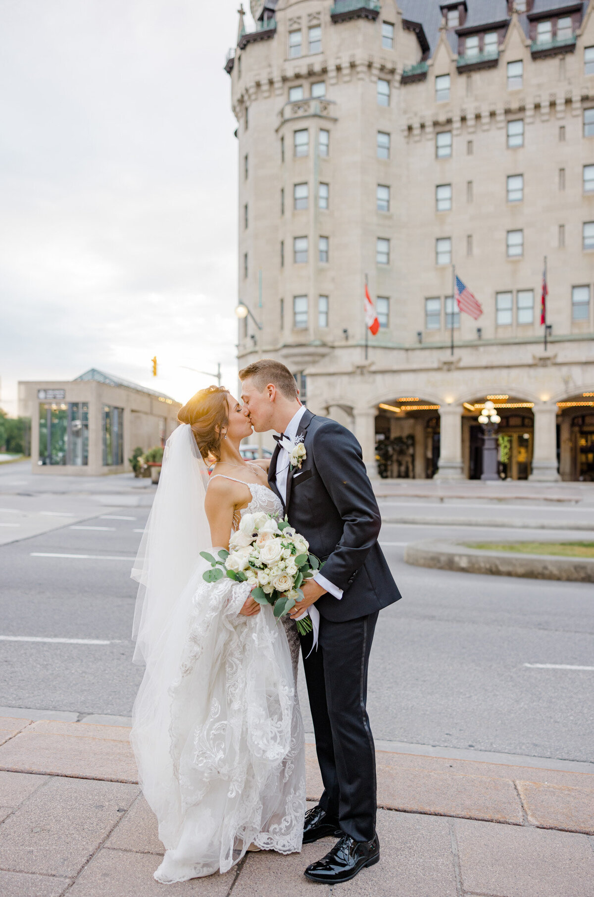 hannah-braden-ottawa-wedding-shaw-centre-2023-284