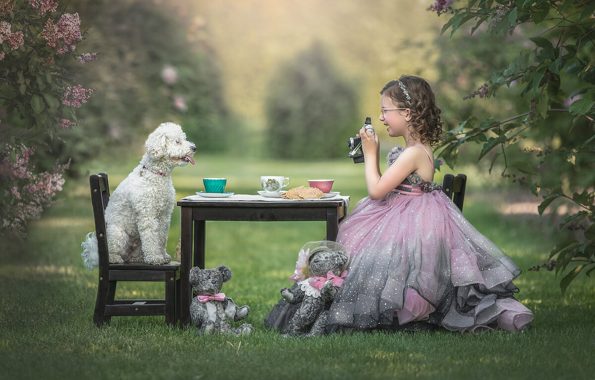 tea [arty of girl and her puppy in the lilacs during her photo shoot in Ottawa  Ontario