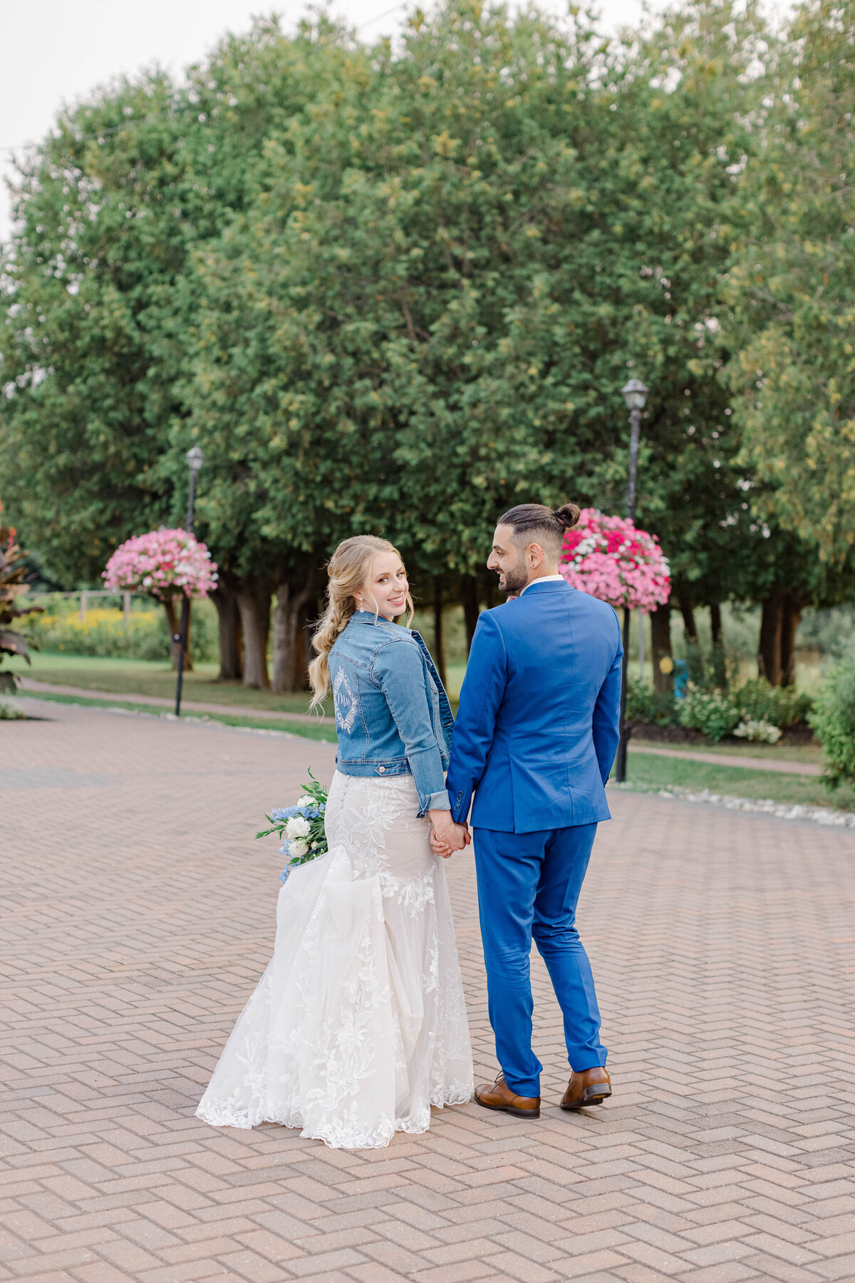 smoke-bomb-orchard-view-wedding-grey-loft-studio-2021-125