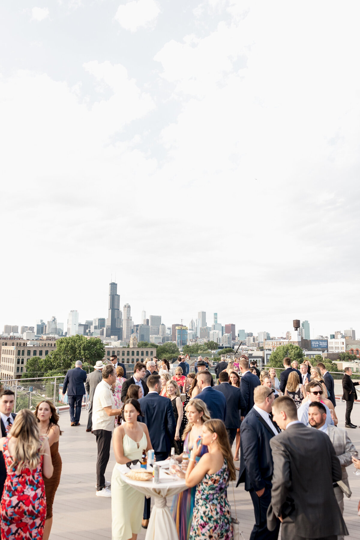 Downtown-Chicago-Lacuna-Lofts-Rooftop-Wedding-9