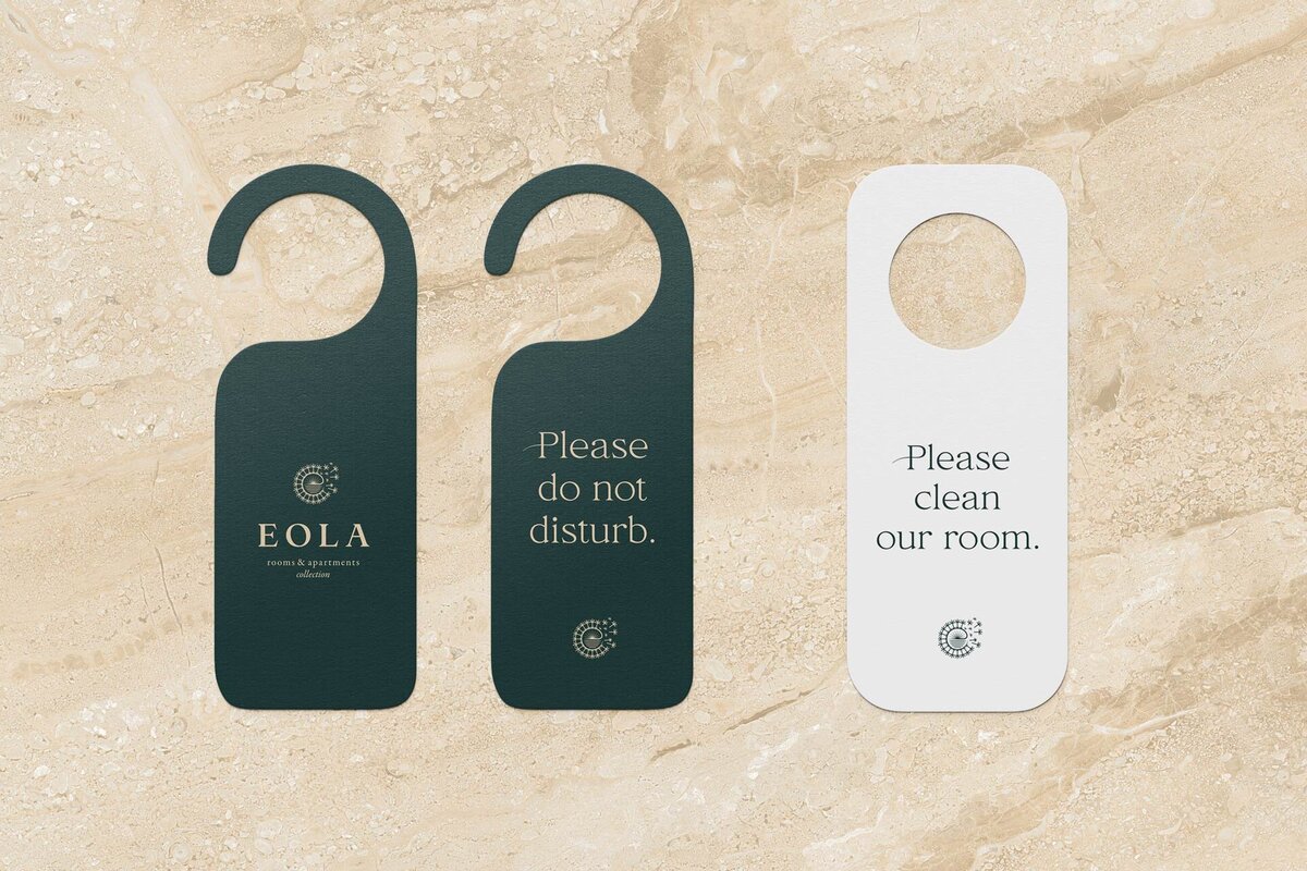 zambelli_brand_design_eola_rooms&apartments_Door-hanger