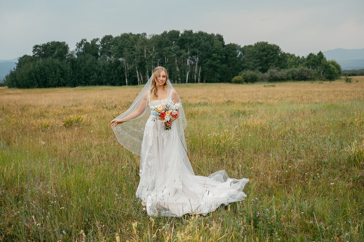 presley-gray-photo-Montana-ranch-elopement-3246