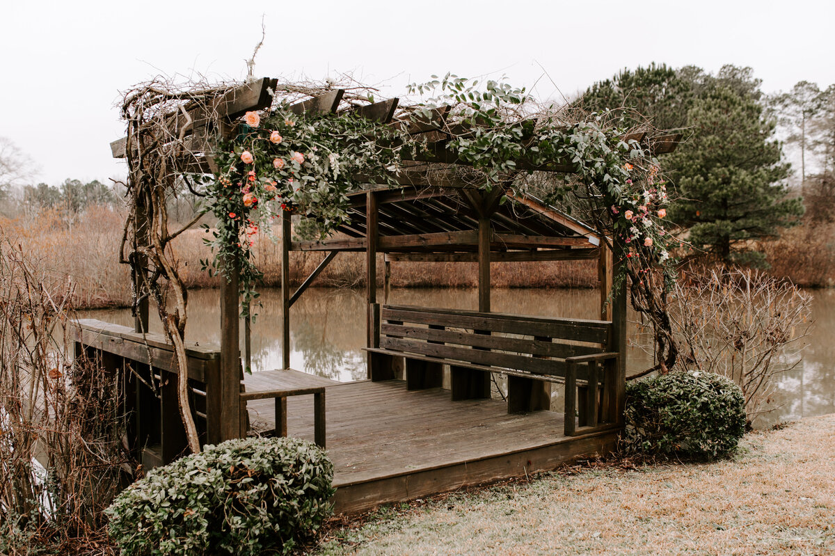 Lake side wedding ceremony