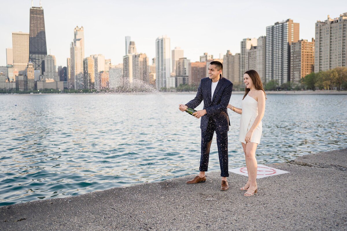 Katie-Whitcomb-Photography-chicago-engagement-session-Marie-Barret-033