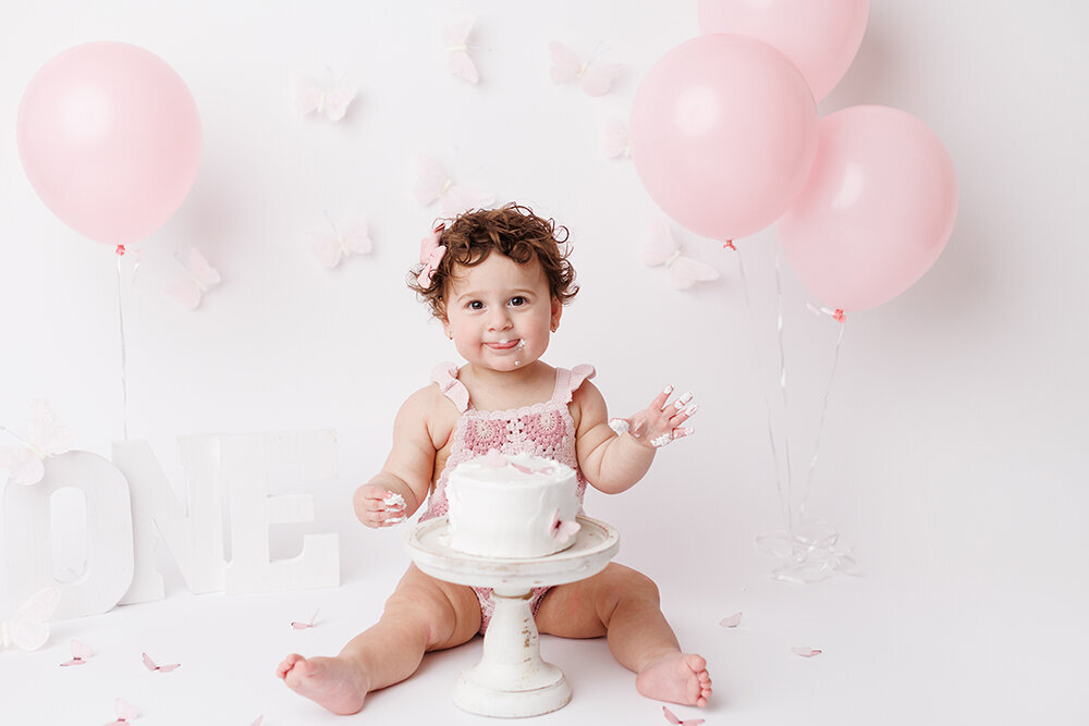 adorablecakesmashwithbutterflies