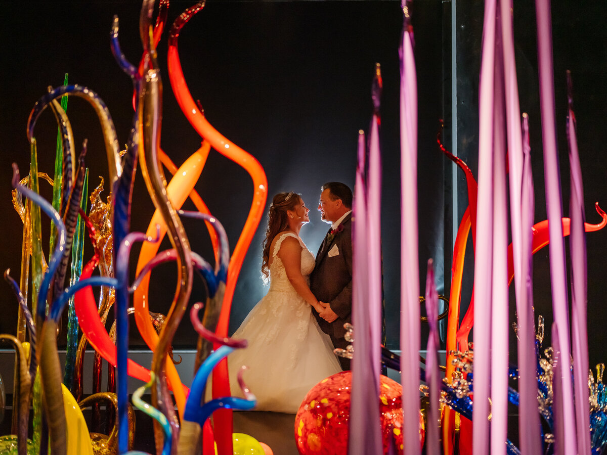 14 - Chihuly Glass Museum Wedding Bride & Groom - Tampa Bay Wedding Planner