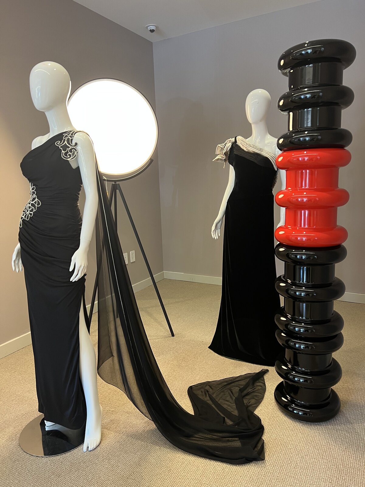 Fashion Is Female - Muse Archives Curations (22)