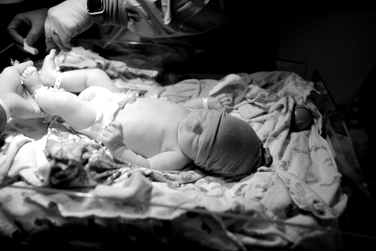 Fort-worth-birth-photographer-chunky-monkey-2