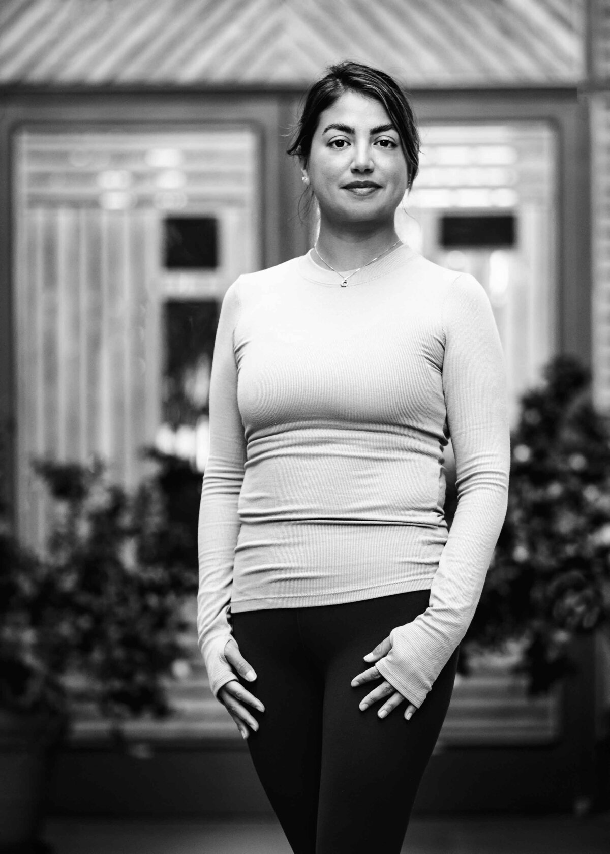 environmental-portrait-black-and-white