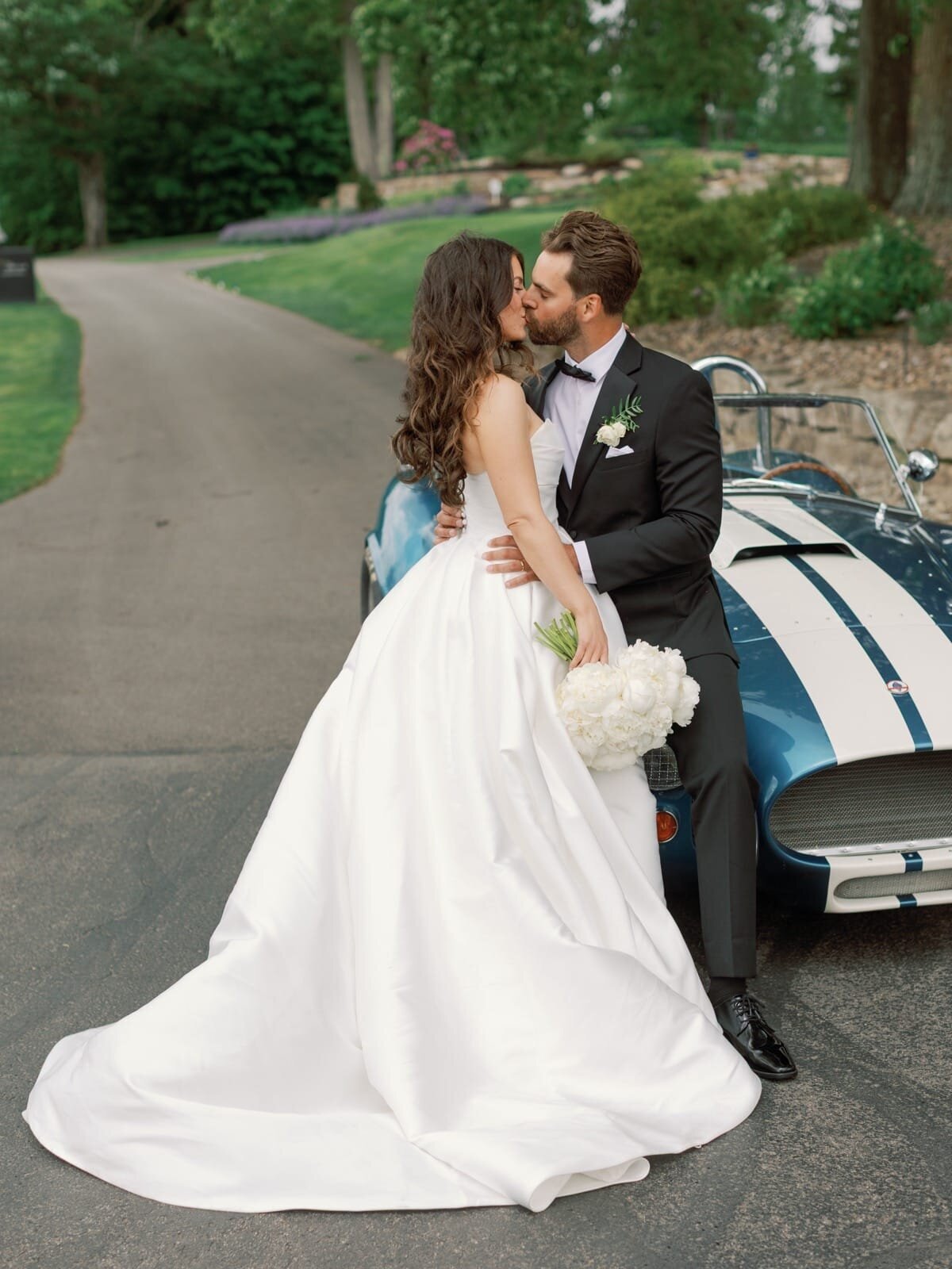 2025_05_17 Jenna + Gray Lake Club Wedding-web-00103