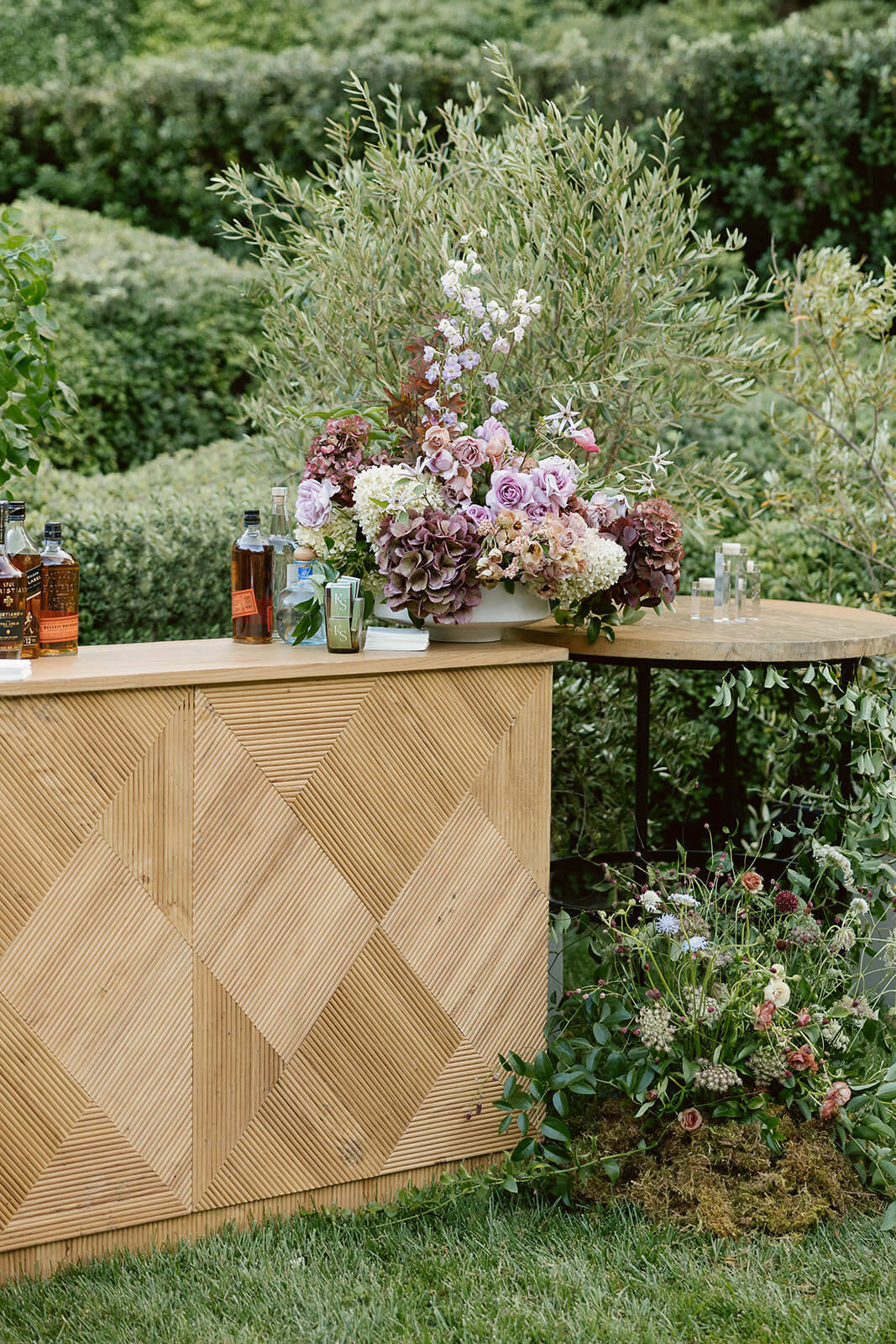 Backyard-Wedding-LosAngeles-ModernFamily--3
