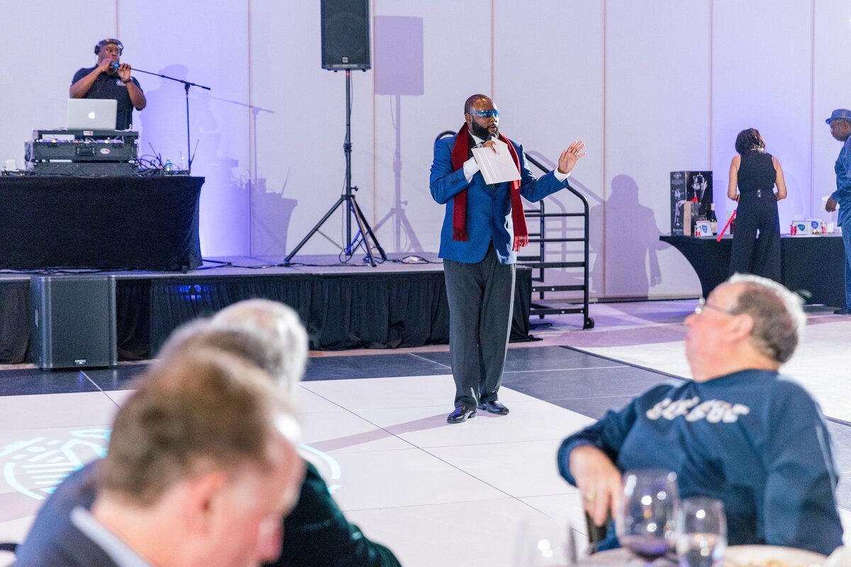 Virginia-Wedding-Planner-Bauer-Compressors-Holiday-Party-12