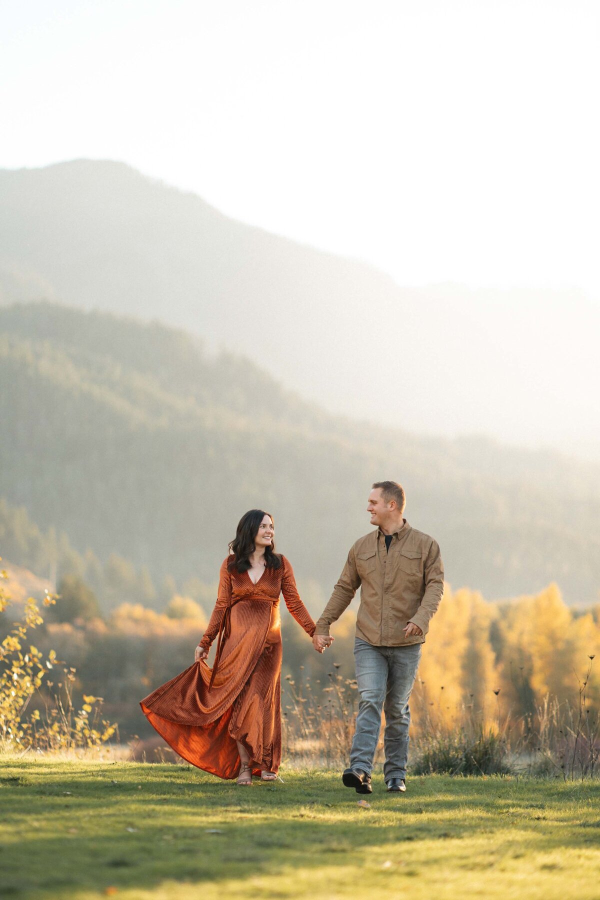 columbia-river-gorge-maternity-portraits-government-cove-23