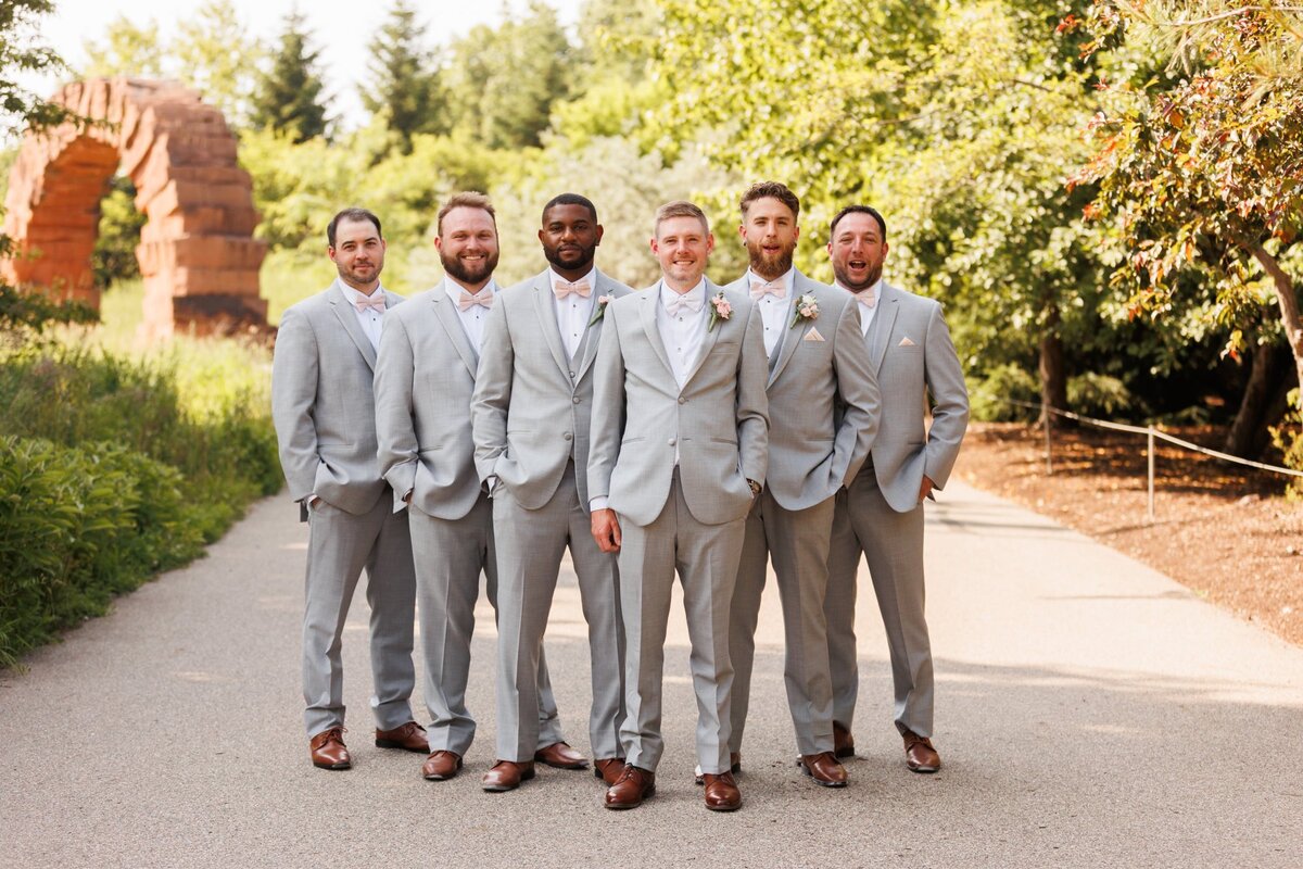 23-grand-rapids-frederik-meijer-garden-wedding