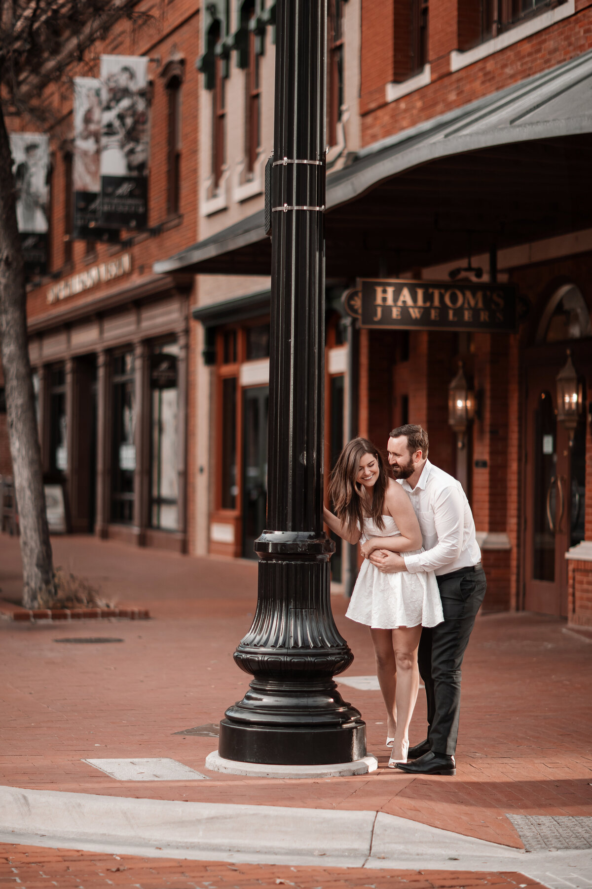 DOWNTOWN FORT WORTH ENGAGEMENT 