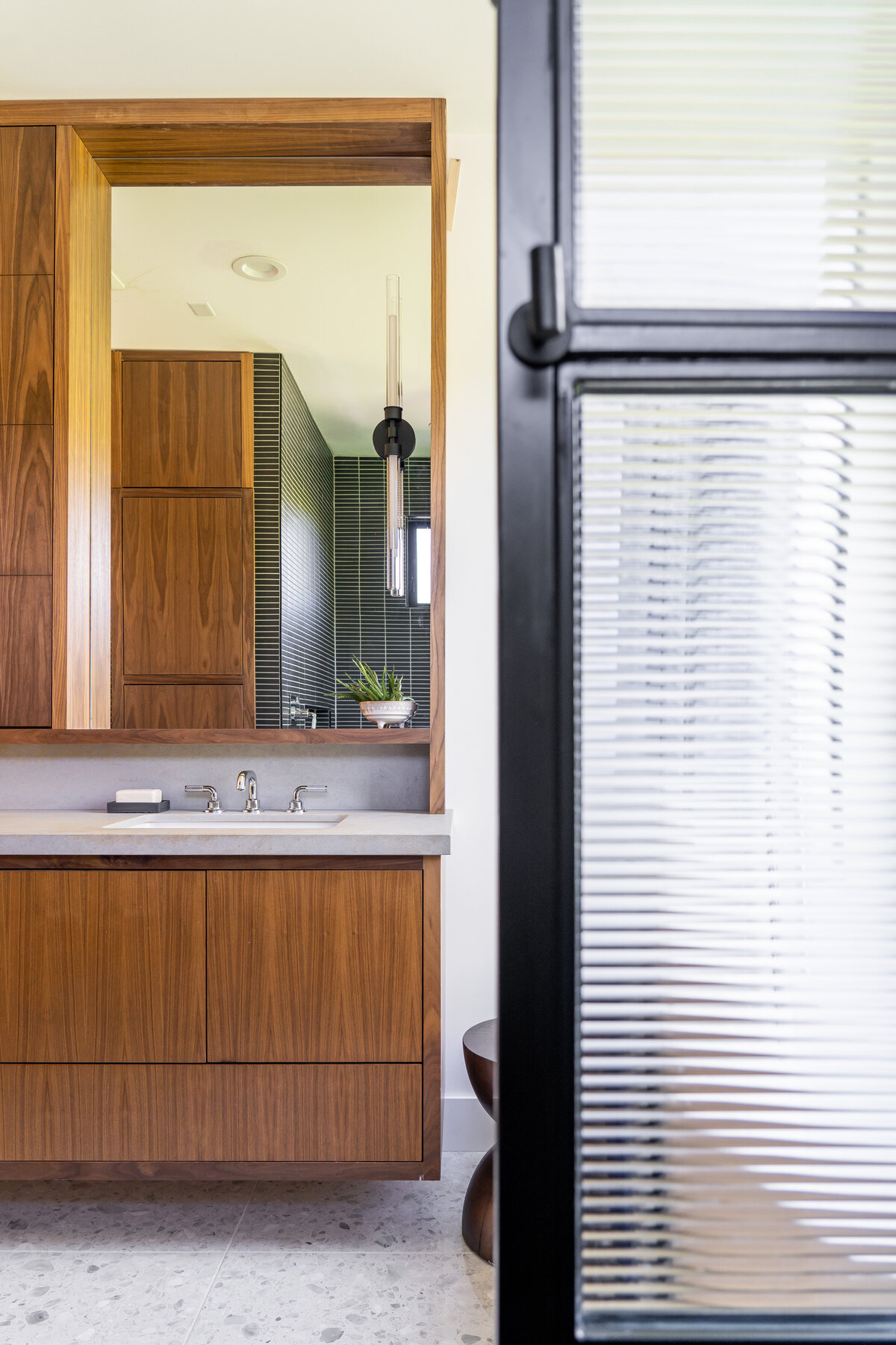 Hizme Kitchen + Bath-16 (1)