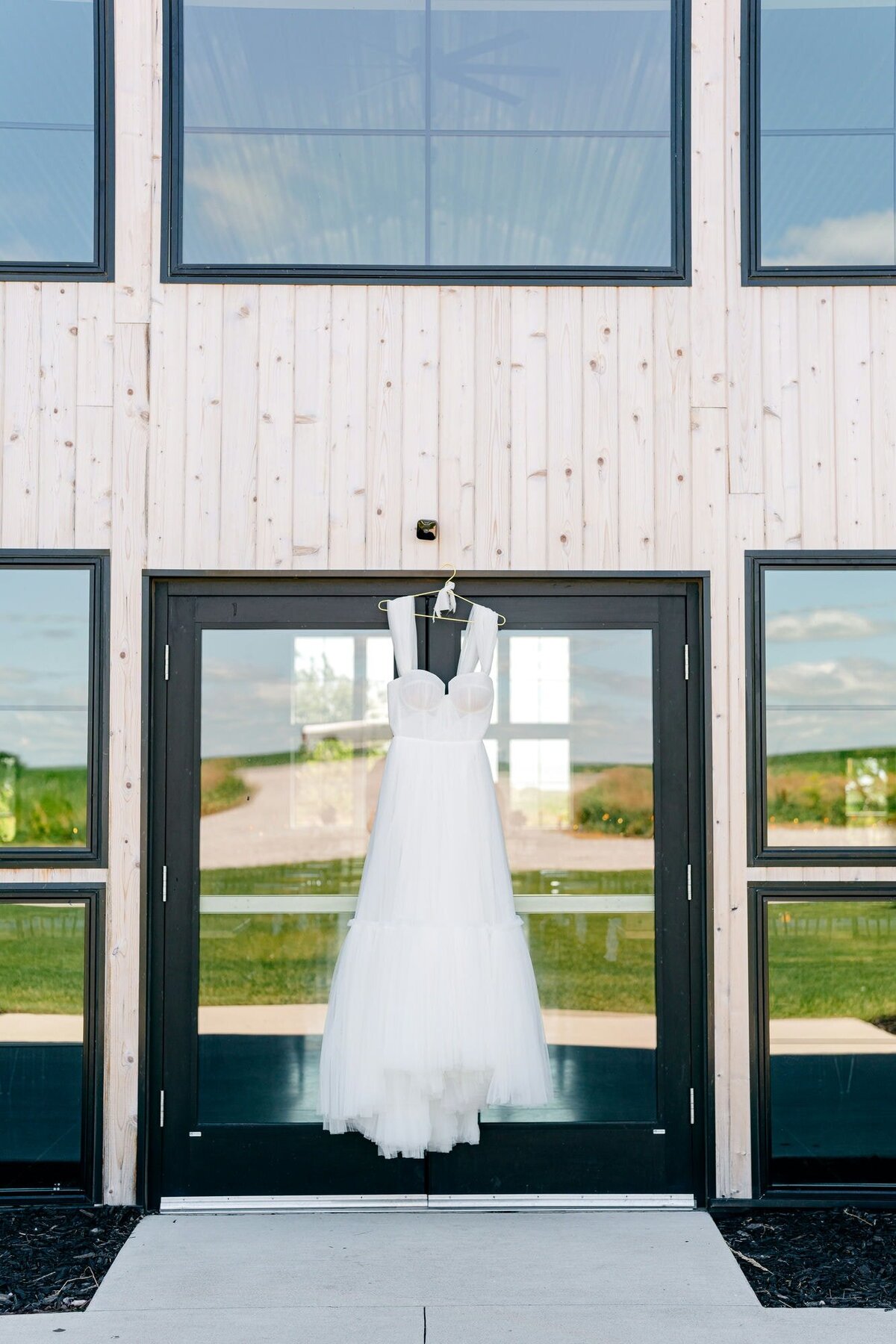 dress-hanging-barn-door