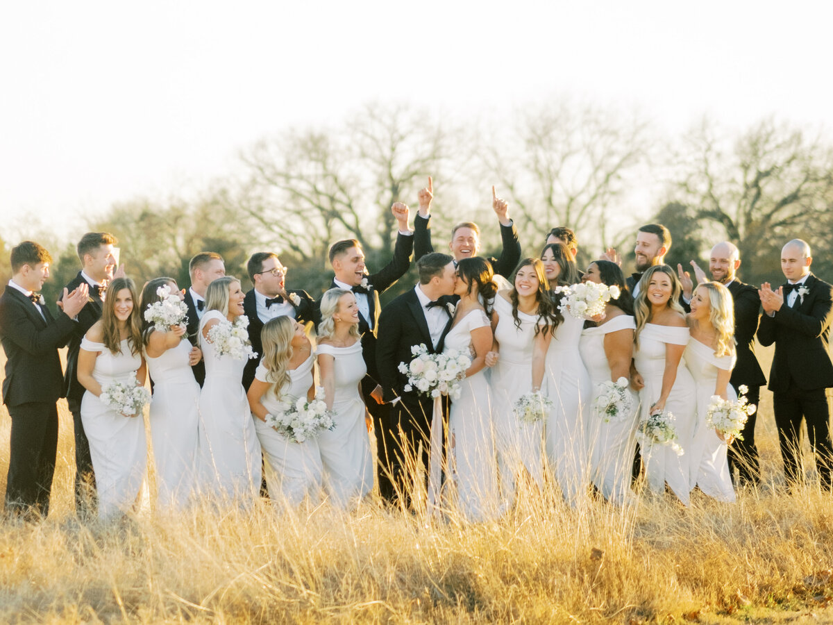 Bethany Erin Dallas Wedding Photographer Emerson Venue255