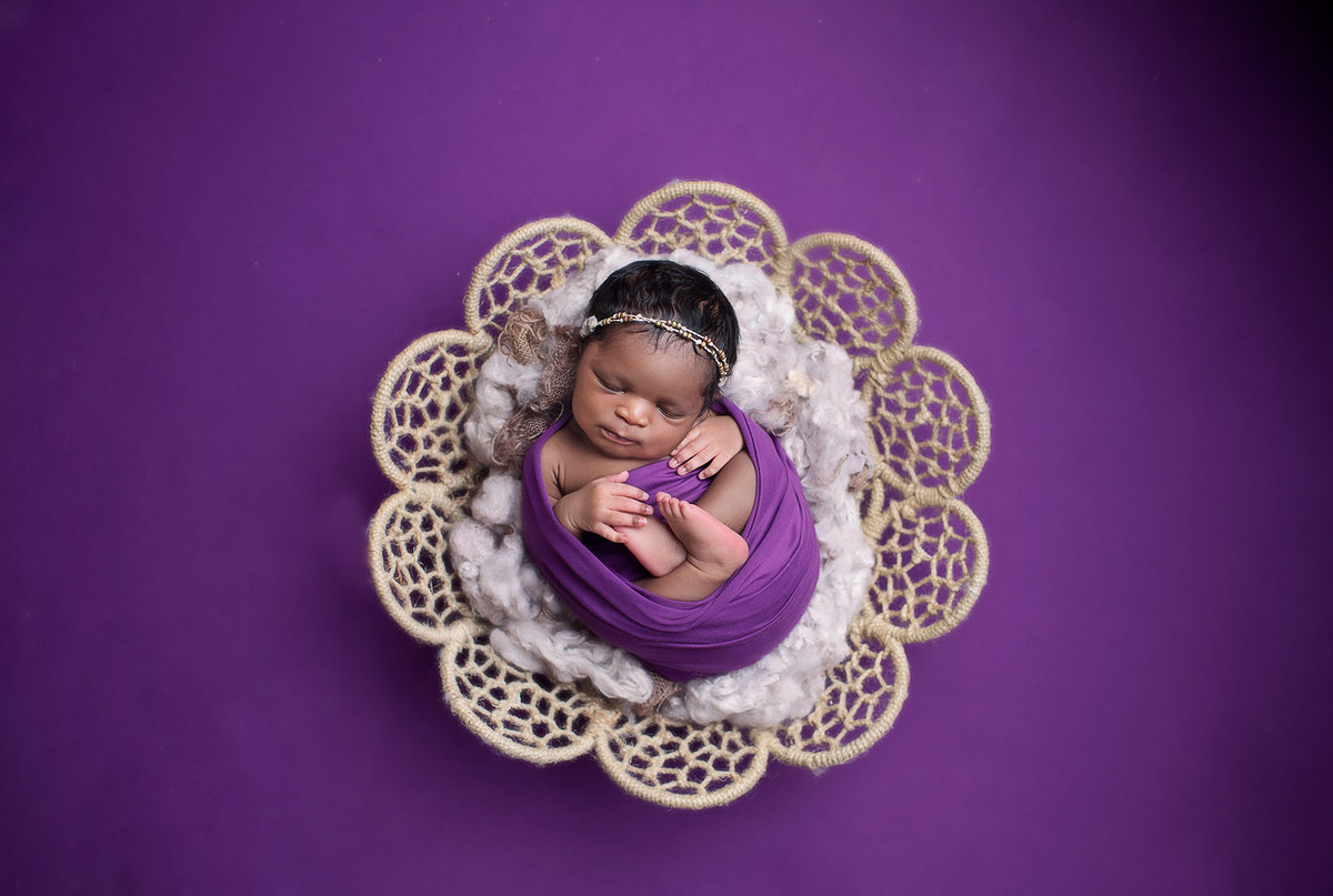 best Maryland newborn photographer, Baltimore newborn photographer, newborn photography near me, newborn portraits Crofton MD, professional baby photos