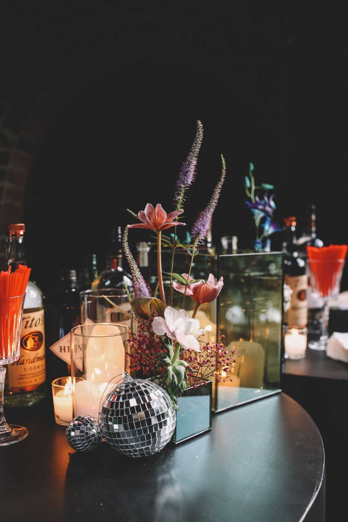 jaclyn-fisher-events-planning-colorful-summer-garden-wedding-in-nyc-151
