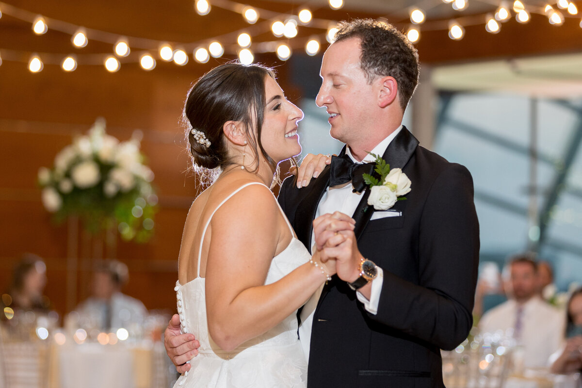 Kimmel Center Wedding_Susan Hennessey Photography_79