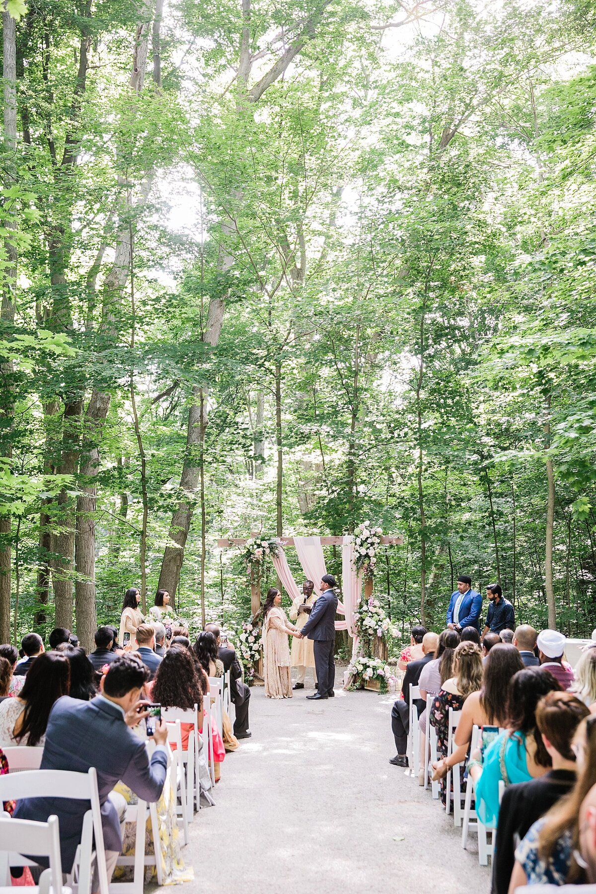 Toronto-Forest-Garden-Wedding-LauraClarkePhotos_0021