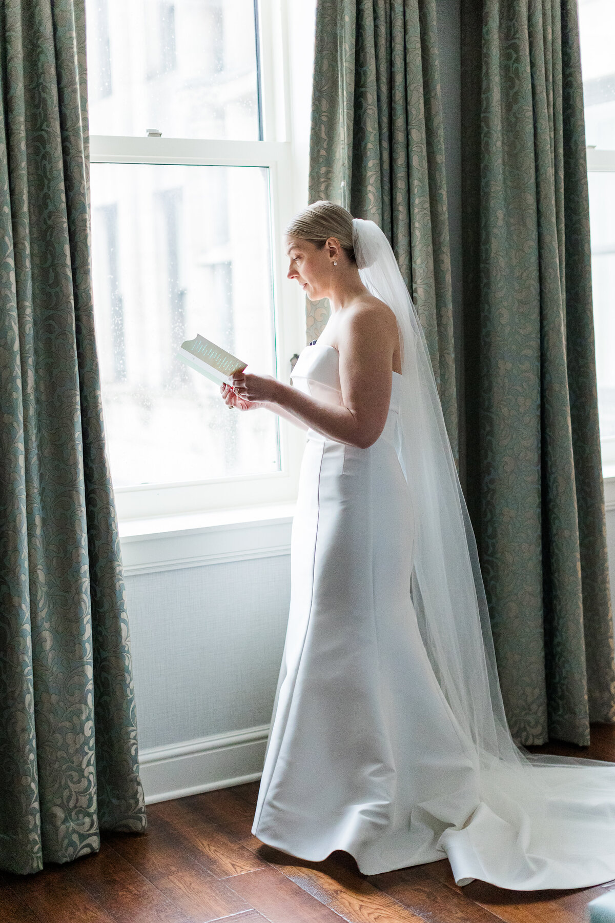 Bridal Portraits St. Louis Union Station