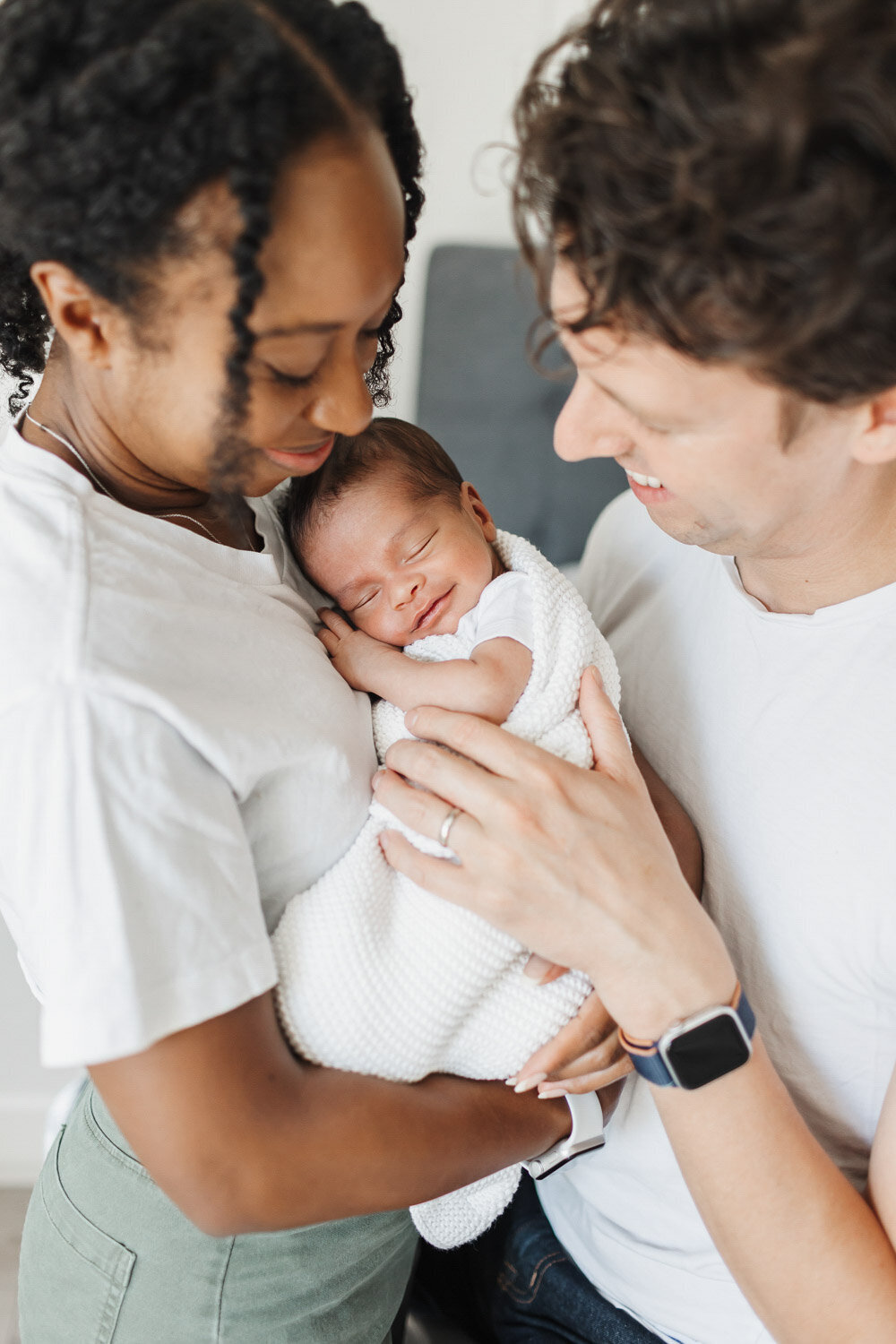 cozy-at-home-newborn-baby-session-toronto-4