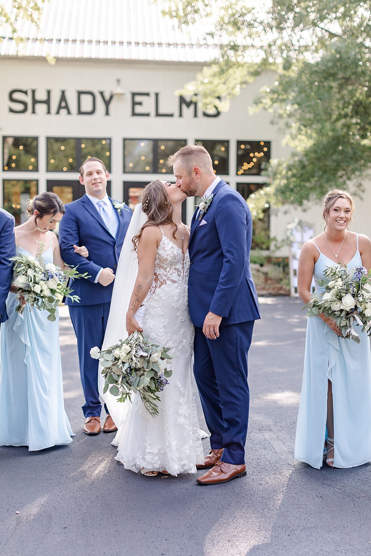 Shady-Elms-Farm-Pittsburgh-blue-green-wedding (61)