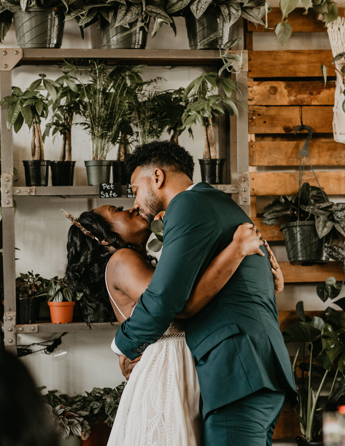 mad-images-wild-roots-elopement-in-florida-chantilly-chic-celebrations-3