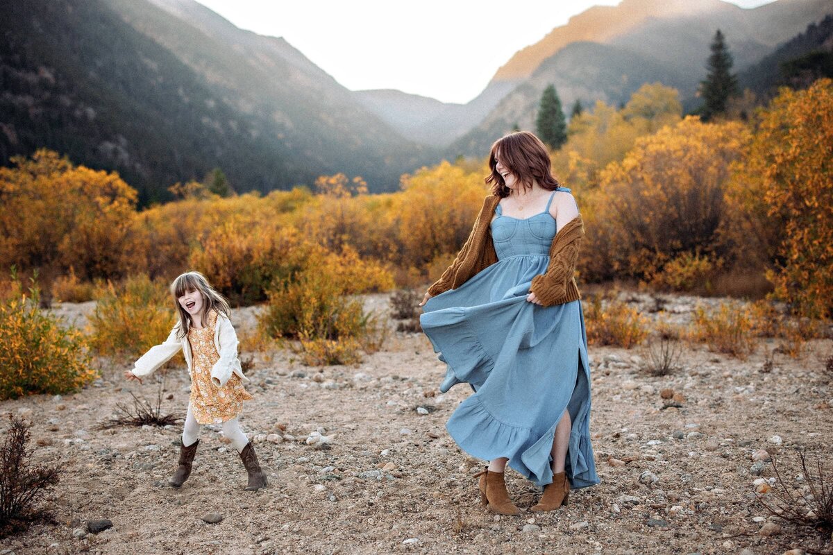 Best_Rocky_Mountain_National_Park_Family_Portrait_Photographer