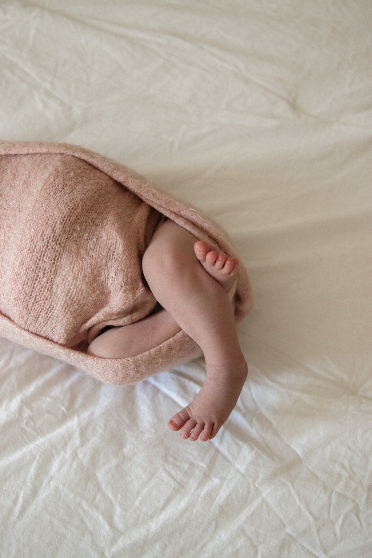 in-home-newborn-session-emory-san-diego-california-8