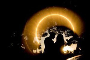 st-augustine-wedding-photographer-romantic-sunset-silhouette