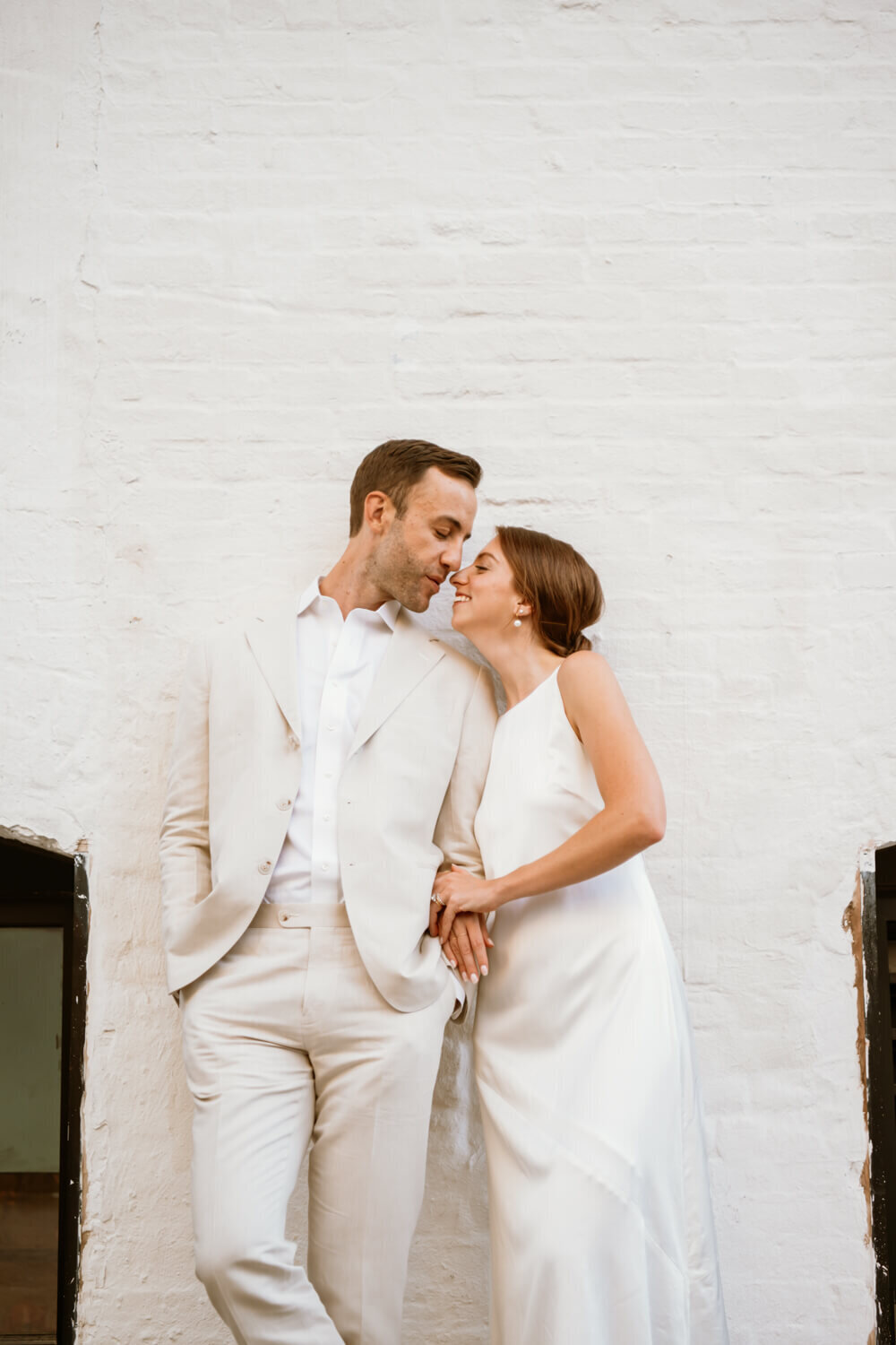 williamsburg.dominopark.engagementphotos.-4
