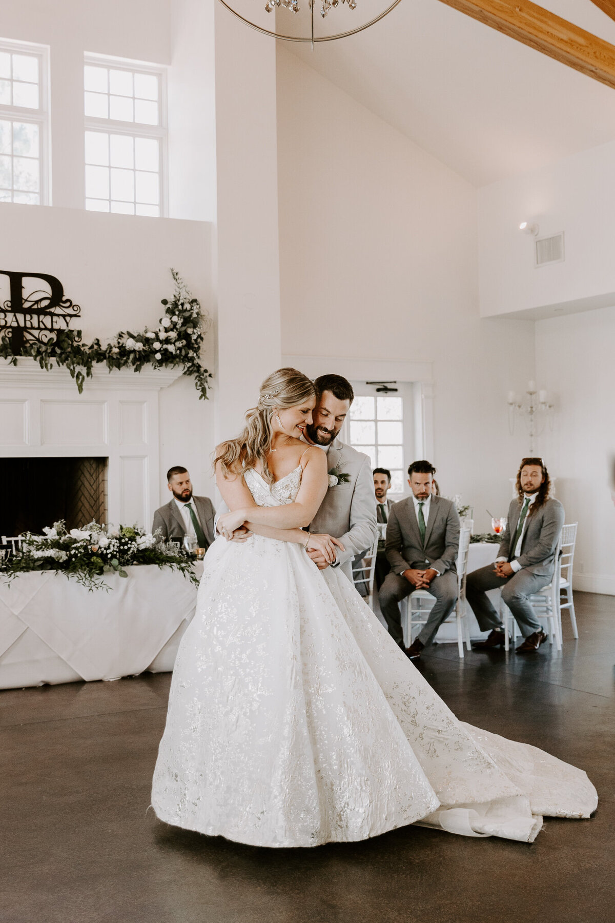 manor-house-first-dance-bride-groom