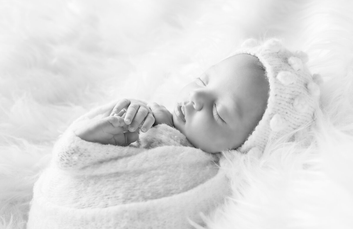 0-n-miami-newborn-photography-sessions-014